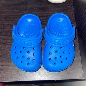 Toddler crocs